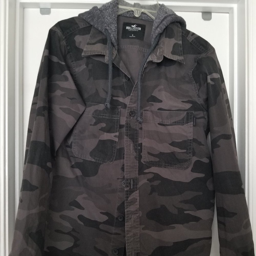 Hollister Button Down Mens Hooded Shirt Size US S